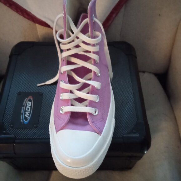 New High Top Converse Chuck 70- Pale Amethyst - Picture 10 of 11